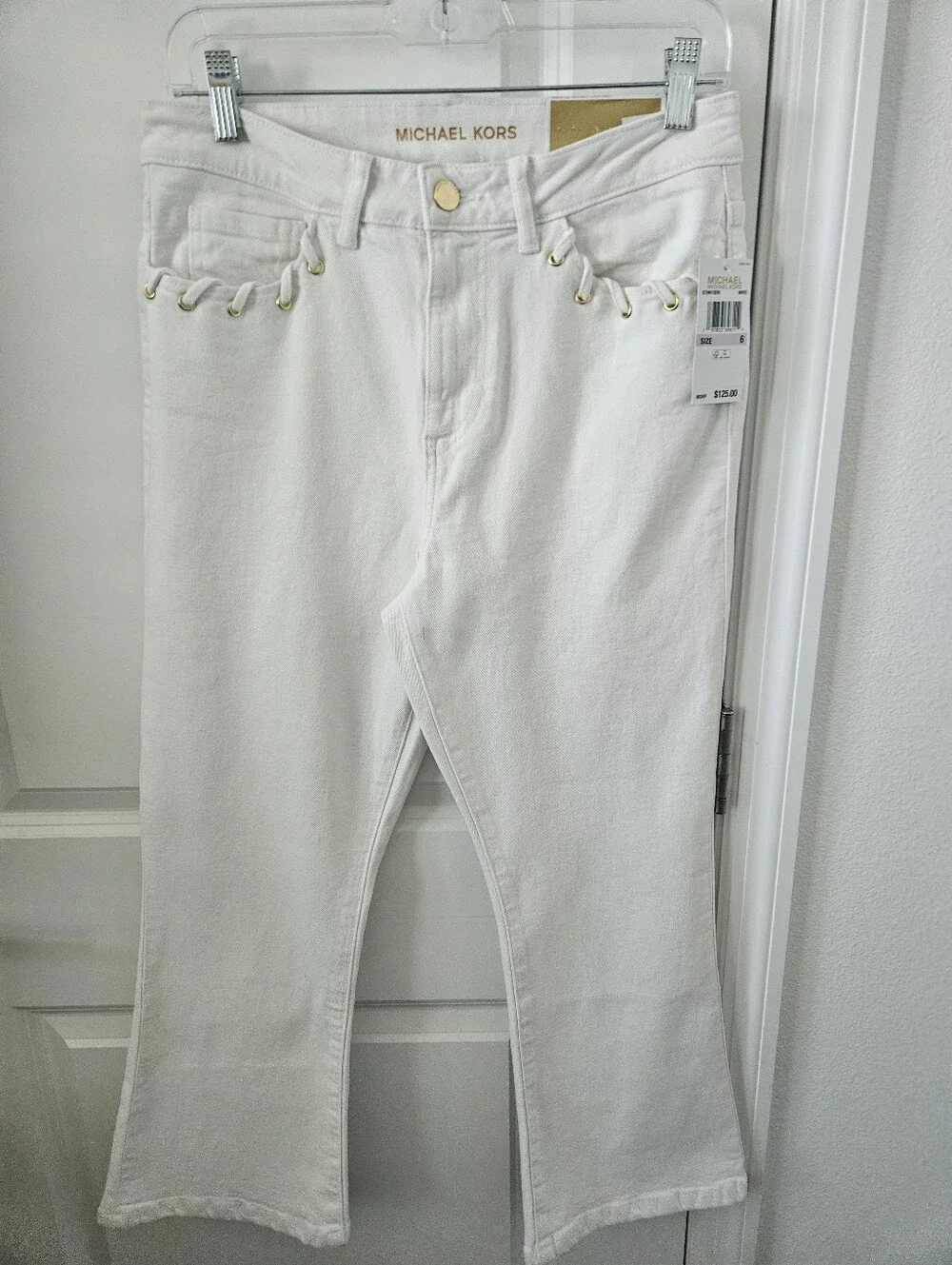 NWT $125 Michael Kors White Selma Flared Jeams Size 6 , 25